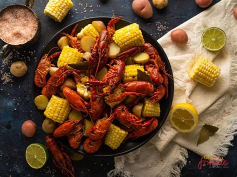 Crawfish Boil Recipe - Oh So Foodie