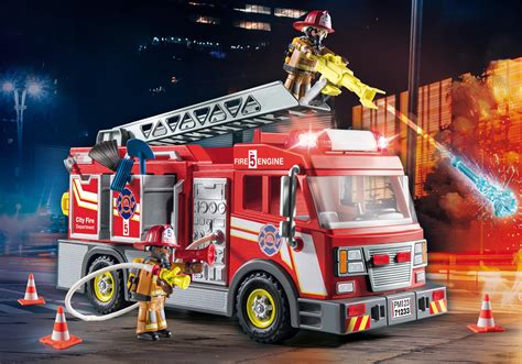 Fire Truck - 71233 | PLAYMOBIL®