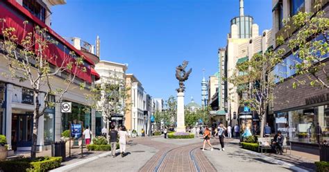 Visiting The Grove Los Angeles - Day Trip Tips