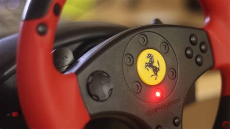 Super Car: Thrustmaster Ferrari Racing Wheel Red Legend Edition Force Feedback