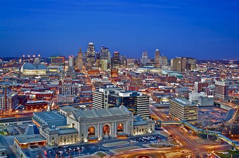 Downtown Kansas City Skyline - Twilight Photograph by Devin Botkins - Fine Art America