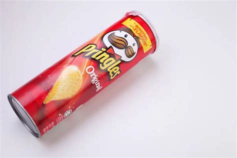 Pringles chips package – Stock Editorial Photo © eskaylim #81884782