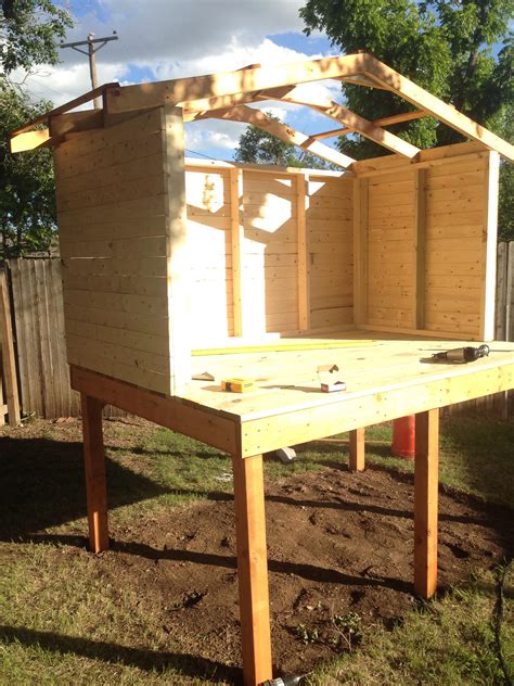 Dad Chronicles His DIY Backyard Fort Project