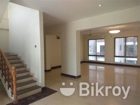 Duplex 5500 SqFt Apartment Rent In Gulshan | Bikroy