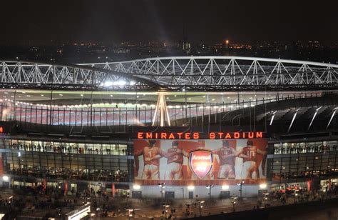 Arsenal Stadium At Night : Emirates Stadium Wallpapers Group 61 / And ...