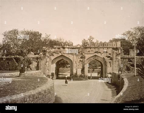 Kashmiri Gate, Delhi in the 1890s Stock Photo - Alamy