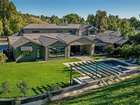 Kris Jenner Drops $9.9 Million for Hidden Hills Mansion | TMZ.com