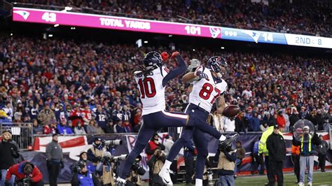 GAME PHOTOS: Texans at Patriots