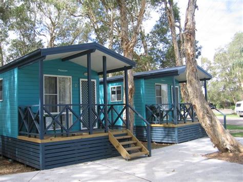 Swansea Gardens Lakeside Holiday Park - Swansea Powered sites for caravans