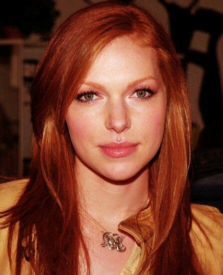 Loved Laura Prepon's red hair on that 70's show. So vibrant & pretty ...