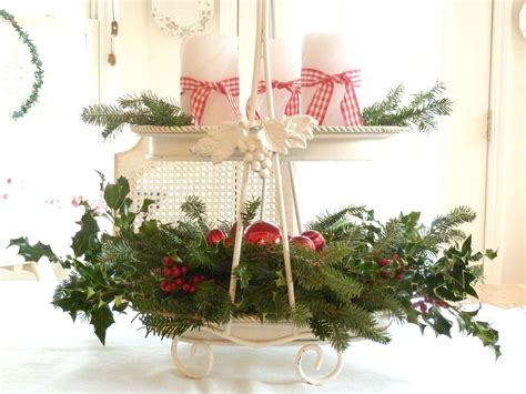 21 Best Christmas Cake Stand Decorating Ideas and Designs for 2024