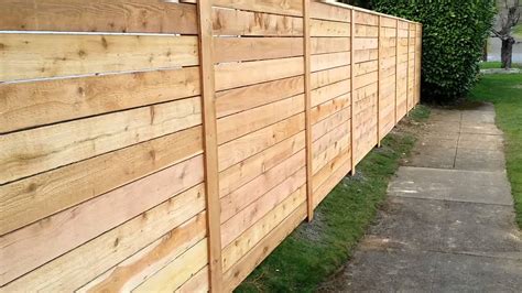 wood fence designs horizontal - Is a Horizontal Fence Right For You ...