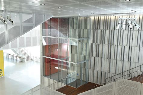 7 Interior Glazed Curtain Wall Design Ideas | Avanti Systems