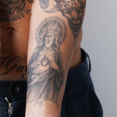 Jesus Sacred Heart – Tattoo Icon