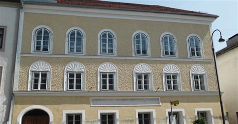 Adolf-Hitler-Birthplace-Birthouse-Braunau: Adolf Hitler Birthplace ...