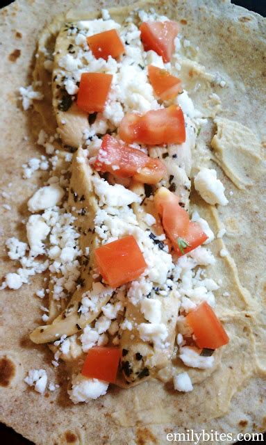 Mediterranean Chicken Wraps | Pinnutty.com