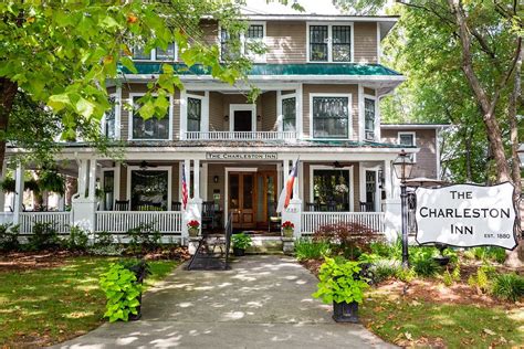 THE CHARLESTON INN (Hendersonville) - B&B Reviews, Photos, Rate ...