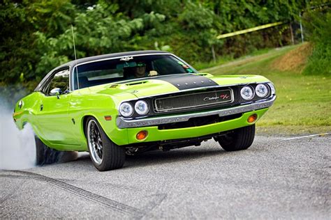 1970 Challenger: Meet The First-Ever Non-Hack Hellcat Swap! - Hot Rod Network