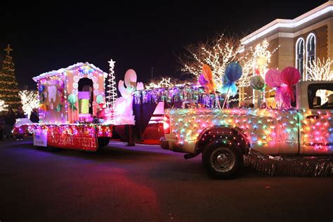 Christmas Parade | Christmas parade, Christmas parade floats, Christmas float ideas