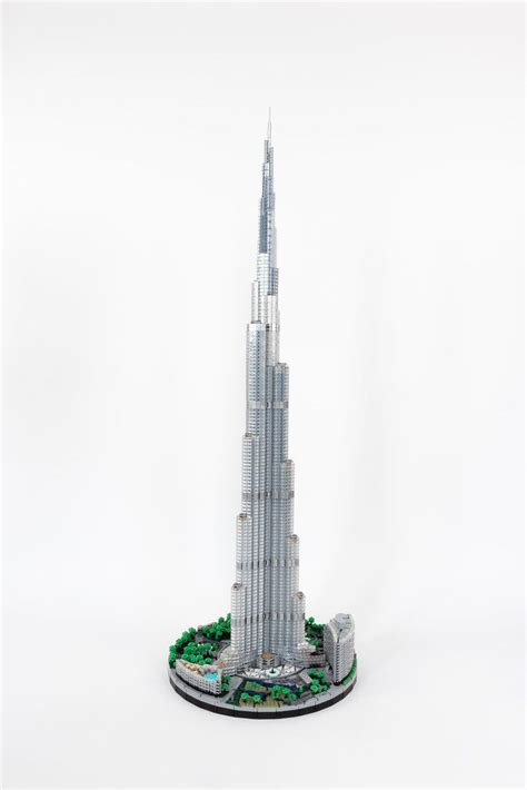 Stunningly large microscale model of Burj Khalifa - The Brothers Brick | Burj khalifa, Lego ...