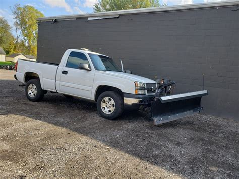 2004 Chevy Silverado w/ plow | The largest community for snow plowing ...