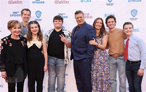 Iain Armitage, Zoe Perry & 'Young Sheldon' Cast Celebrate 100th Episode ...