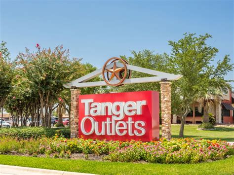 Tanger Outlets San Marcos offers special hours for the final days of ...