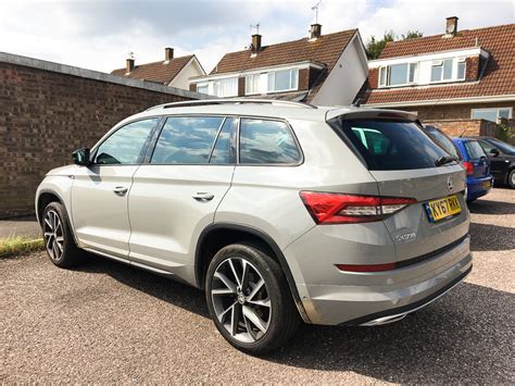 REVIEW: The Skoda Kodiaq SportLine - Slummy single mummy