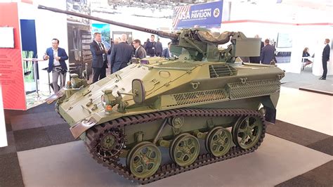 Eurosatory 2018: Wiesel AWC com esteiras de material composto - Forças Terrestres - ForTe