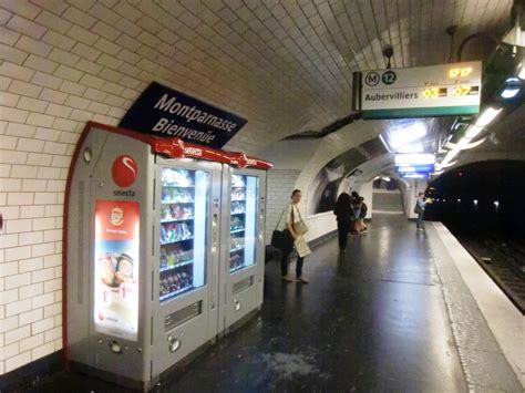 Station de métro Montparnasse - Bienvenüe (Paris ( 6 ème )/Paris (15 ...