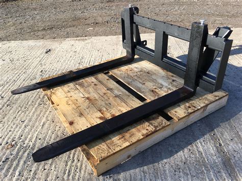 QUICKE EURO 8 TRACTOR PALLET FORKS ( BOBCAT ALSO AVAILABLE ) - J Bourne ...