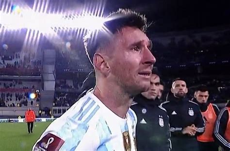 Emotional Lionel Messi cries during Argentina interview, celebrations | Mundo Albiceleste