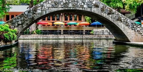 San Antonio River Cruise – Views Along the Urban Waterway – Journeys with Johnbo