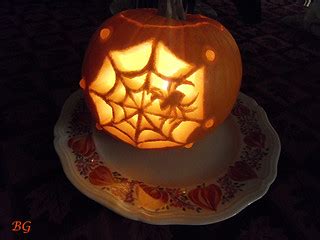 Pumpkin carving: Spider Web - Sculpture sur potiron: toile… | Flickr