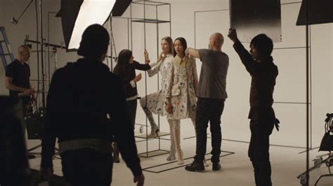 Watch Vogue in Motion | On Set at the "Petal Pushers" Shoot | Vogue ...