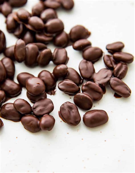 Homemade Chocolate Covered Espresso Beans (so easy!) - Pure and Simple Nourishment