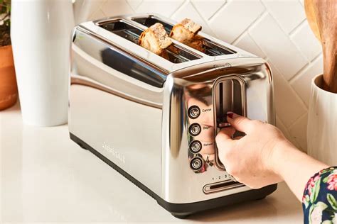 The Best Toasters You Can Buy Right Now | Toaster, Pop up toaster, Small kitchen appliances