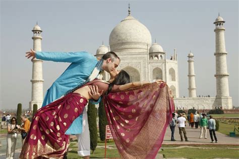 I just got married at the Taj Mahal | Taj mahal, People getting married ...