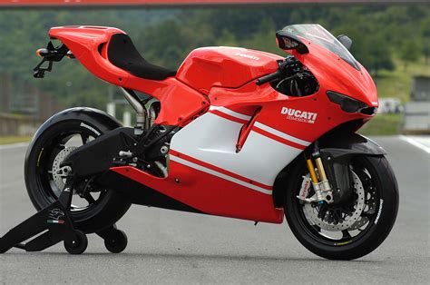 Ducati Desmosedici RR