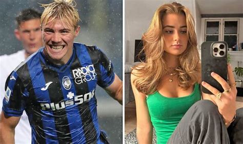 Man Utd transfer news: Meet Rasmus Hojlund's stunning girlfriend | Football | Sport | Express.co.uk