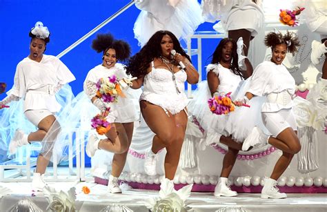 Lizzo Brings The House Down With BET Award Performance Of 'Truth Hurts'