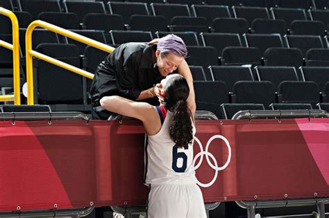 Megan Rapinoe Kisses Fiancée Sue Bird After WNBA Star Wins 5th Olympic Gold Medal ...