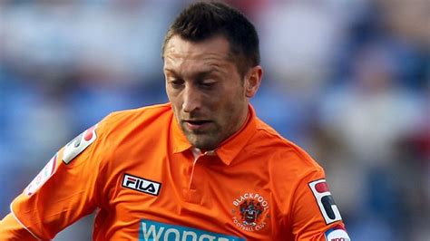 Stephen Dobbie joins Blackpool FC