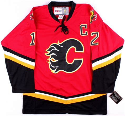 Jarome Iginla Signed Flames Jersey (JSA COA) | Pristine Auction