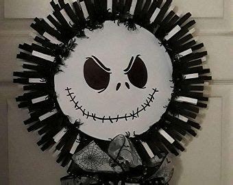 Jack Skellington Wreath | Etsy | Halloween clothespin, Christmas crafts ...