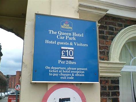 Chester Tourist - The Queens Hotel Parking