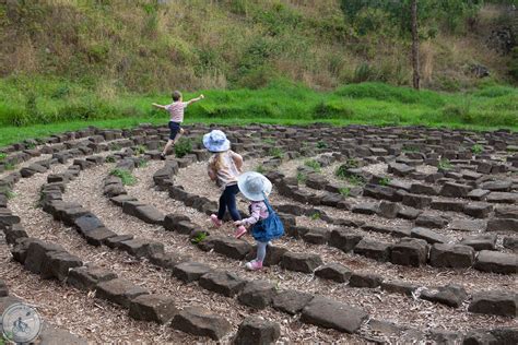 merri creek labyrinth, clifton hill — mamma knows north