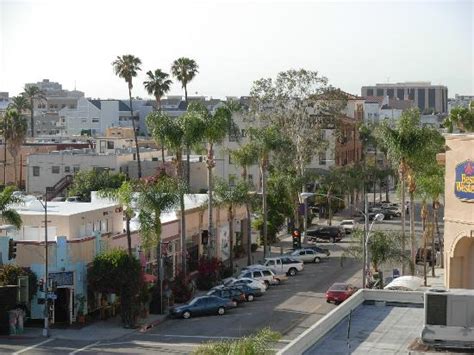 Courtyard Long Beach Downtown, Long Beach, CA - California Beaches