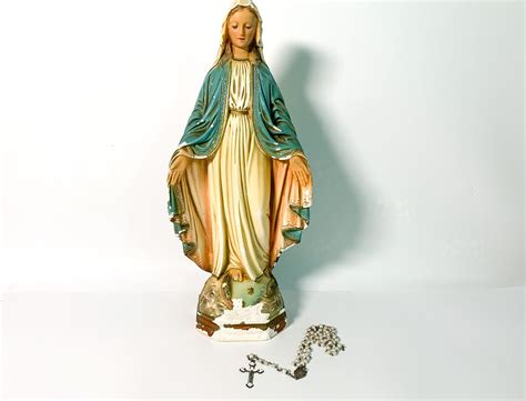 Vintage Statue of Mary Queen of Heaven on Globe - Soft Colors 17 Tall ...