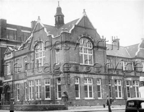 Clapham Library, Clapham Common North Side- 1950 | Wandsworth Borough Photos